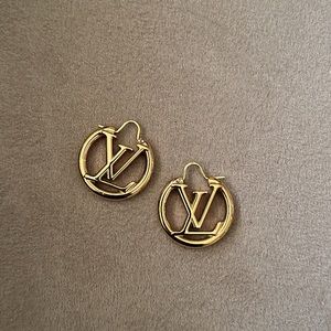 **AUTHENTIC** Louis Vuitton Louise PM Earrings (Gold)